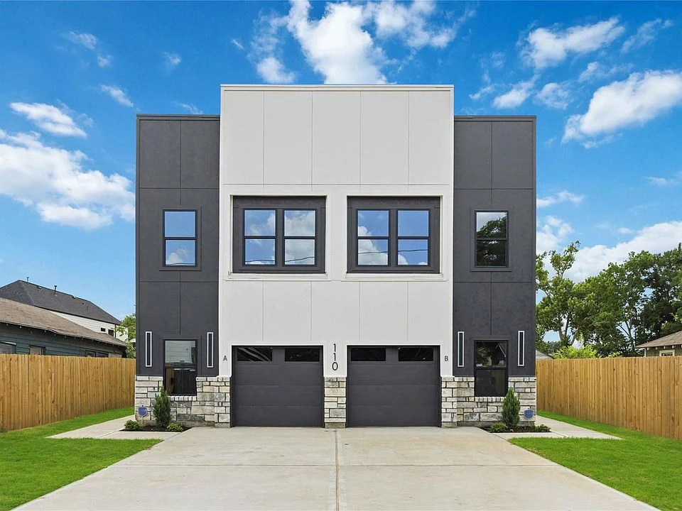 215 Pheasant Street A/B